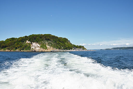 神奈川県横須賀沖での海洋散骨